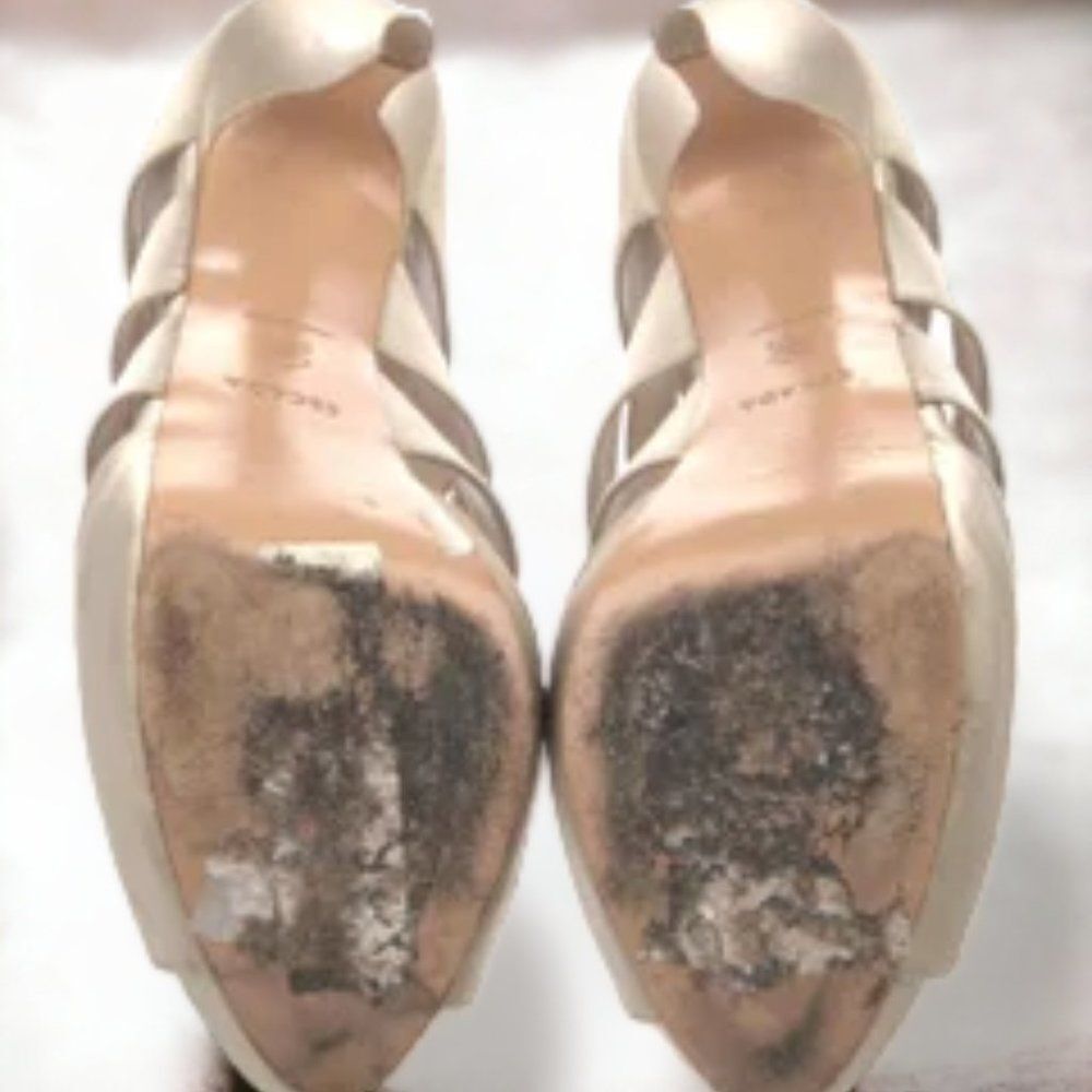 ESCADA Pumps - Picture 4 of 4